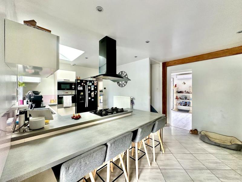 Maison - 140 m² - 3 pièces