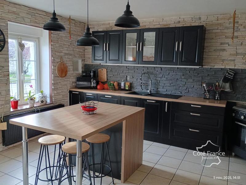 Maison de village - 128 m² - 5 pièces