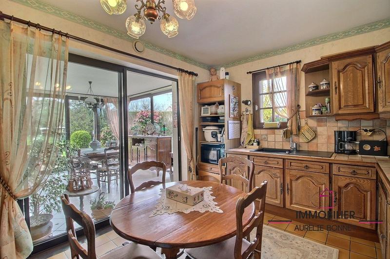 Maison - 180 m² - 9 pièces