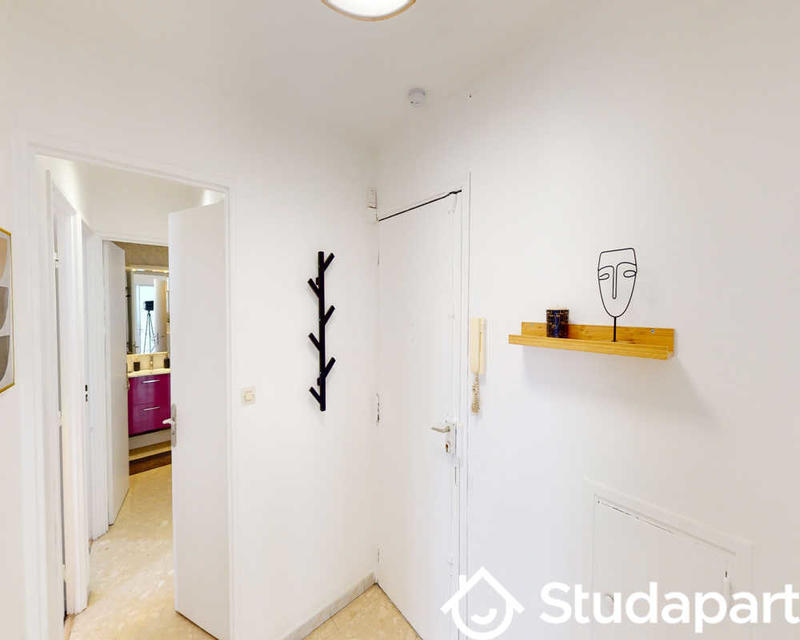 Chambre - 70 m² - 1 pièce