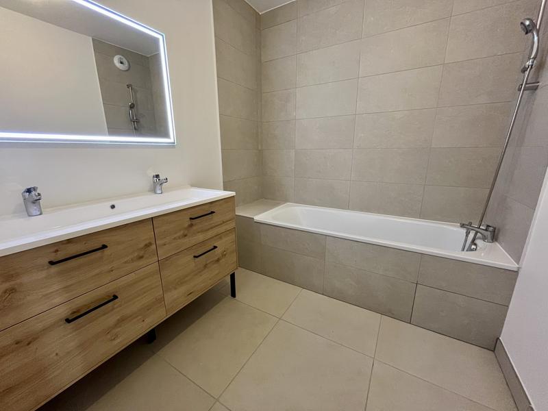 Appartement - 90 m² - 4 pièces