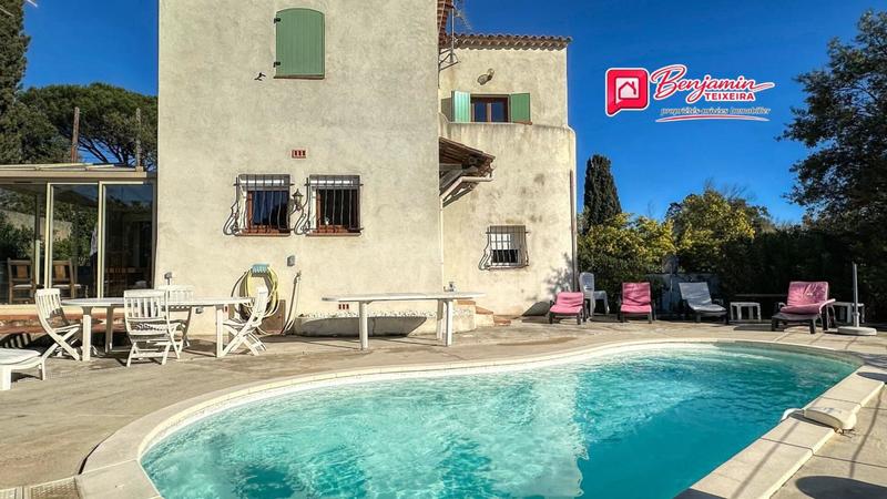 Demeure - 117 m² - 6 pièces