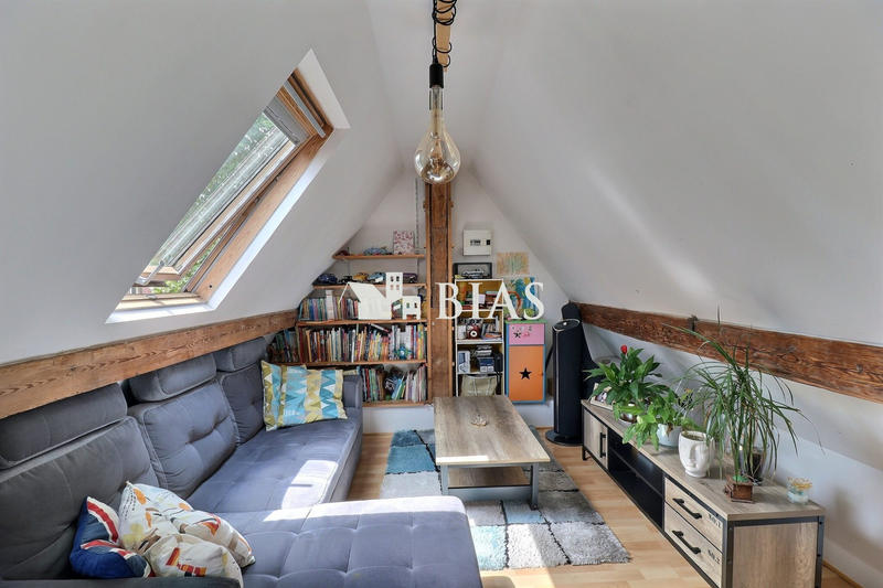 Maison - 145 m² - 6 pièces