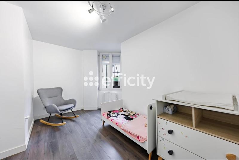 Appartement - 95 m² - 5 pièces
