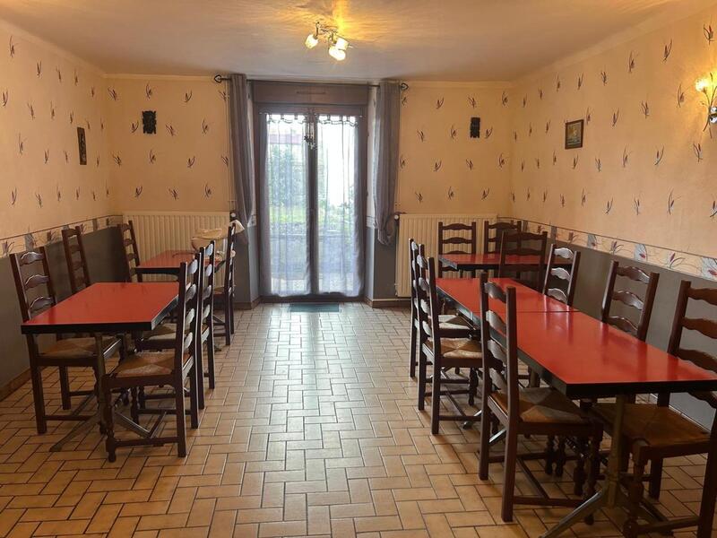 Local commercial - 110 m² - 5 pièces