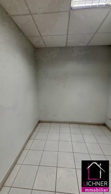 Local commercial - 73 m² - 3 pièces