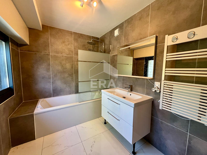 Villa - 297 m² - 7 pièces