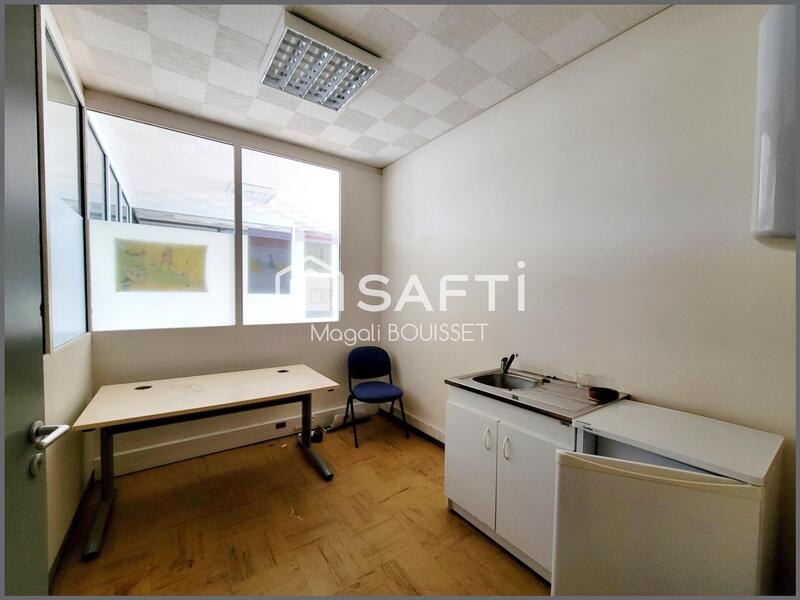 Bureau - 1 514 m² - 40 pièces