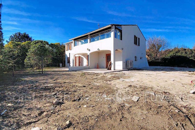 Appartement - 95 m² - 5 pièces