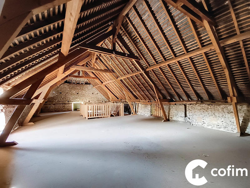 Maison - 343 m² - 10 pièces