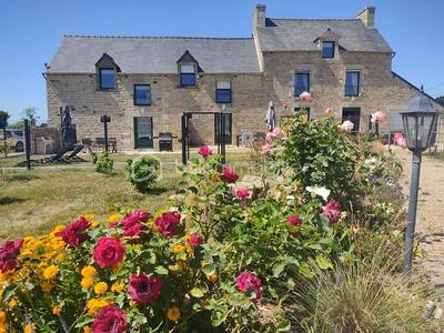 Propriété - 322 m² - 11 pièces