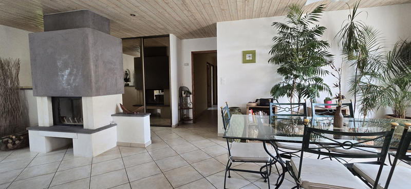 Villa - 206 m² - 6 pièces