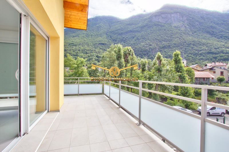 Appartement - 89 m² - 4 pièces