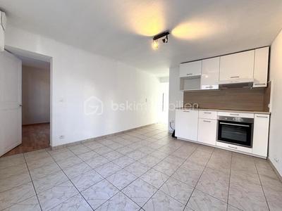 Appartement - 44 m² - 3 pièces