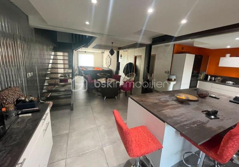 Maison ancienne - 200 m² - 8 pièces