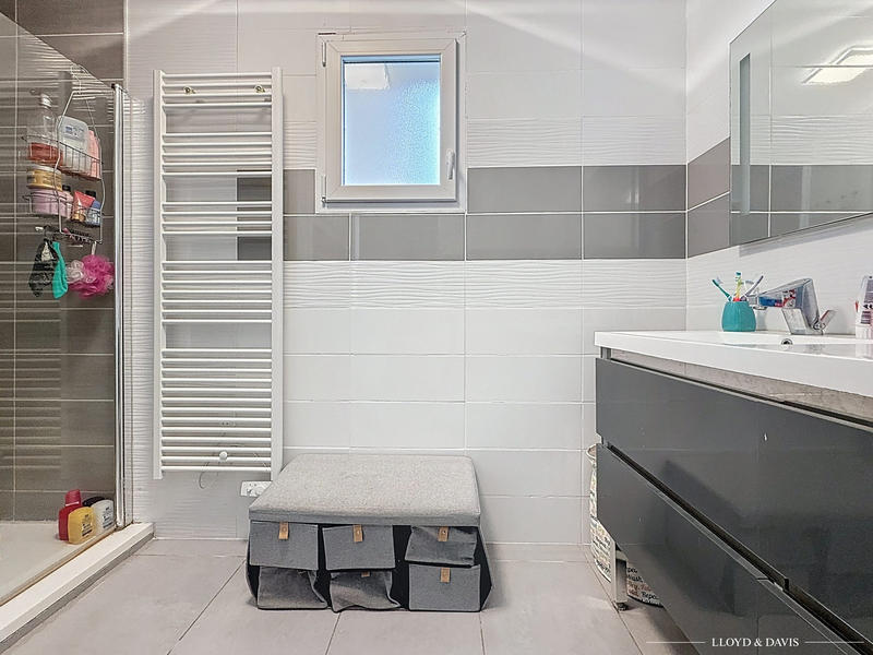 Maison contemporaine - 104 m² - 4 pièces