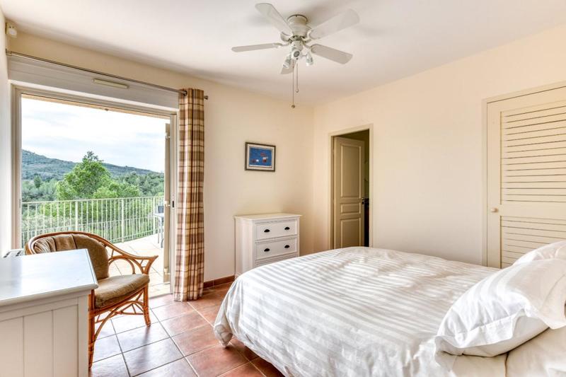 Maison en pierre - 142 m² - 6 pièces