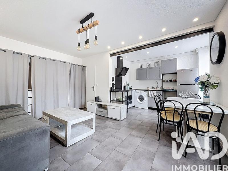 Studio - 25 m² - 1 pièce