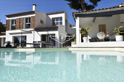 Villa - 194 m² - 7 pièces