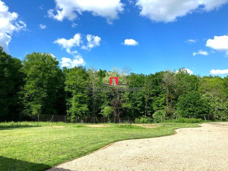 Maison - 400 m² - 12 pièces