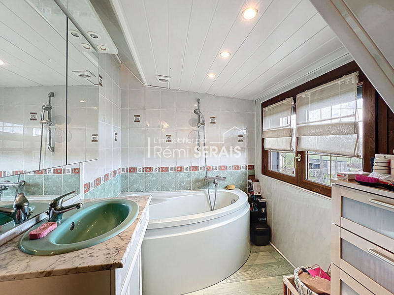 Maison - 164 m² - 6 pièces