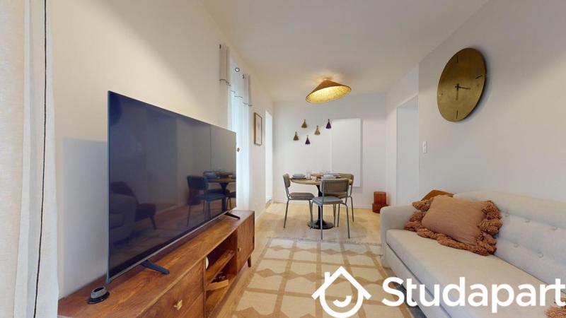 Chambre - 11 m² - 1 pièce