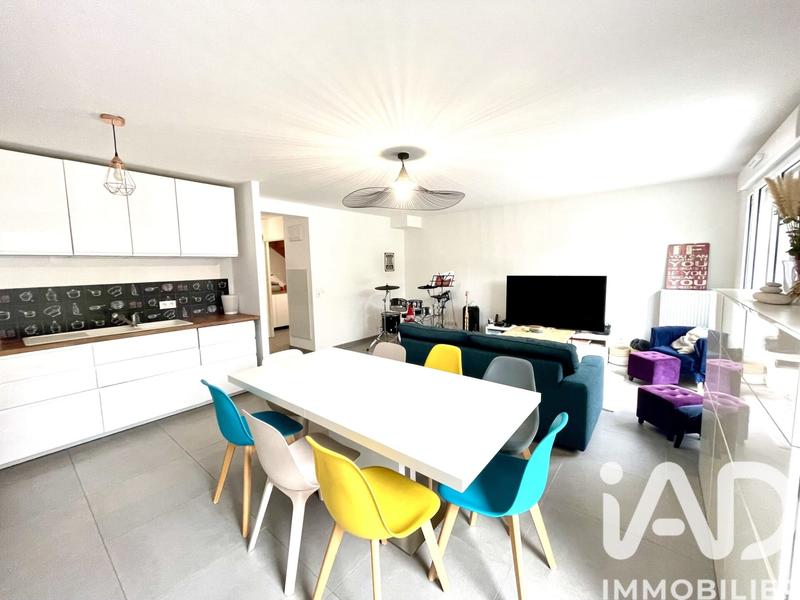 Maison - 97 m² - 4 pièces