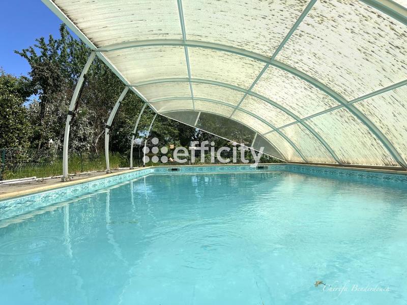 Maison - 142 m² - 8 pièces