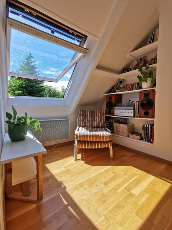 Maison - 157 m² - 9 pièces