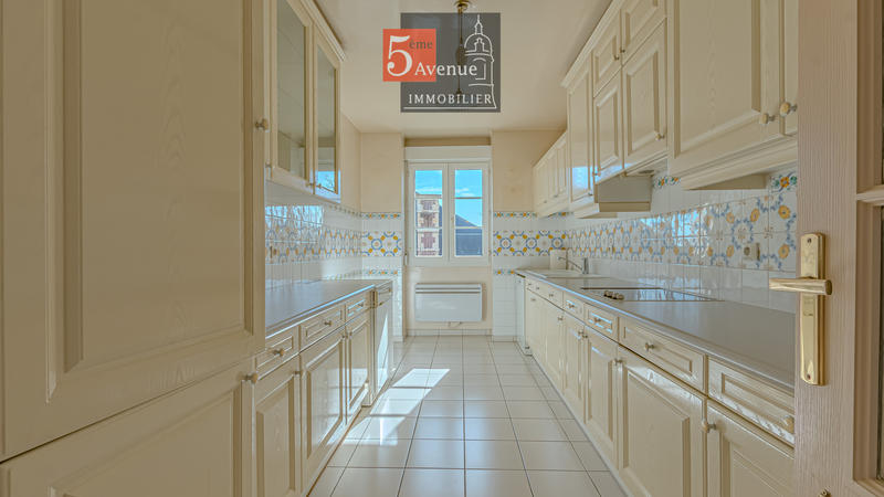 Appartement - 126 m² - 3 pièces