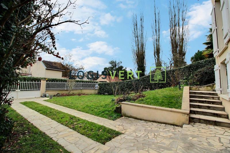 Maison - 175 m² - 8 pièces