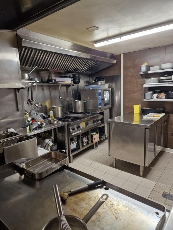 Fonds de commerce - 123 m²