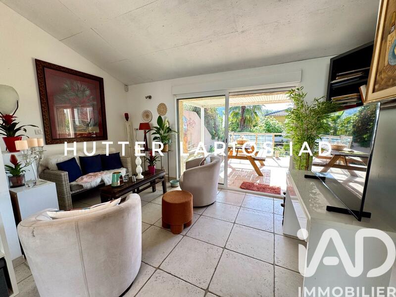 Maison - 160 m² - 5 pièces