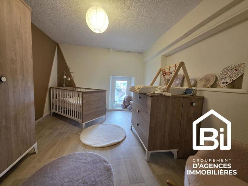 Maison - 272 m² - 11 pièces