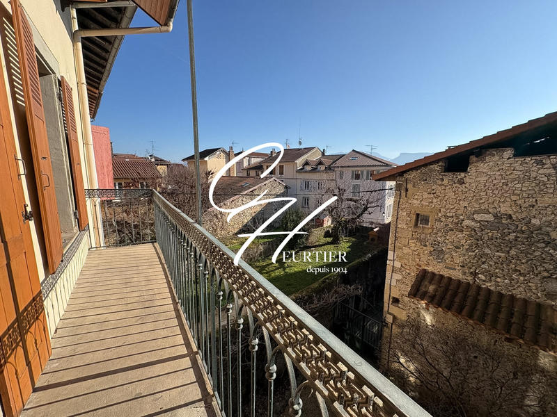 Appartement - 75 m² - 3 pièces