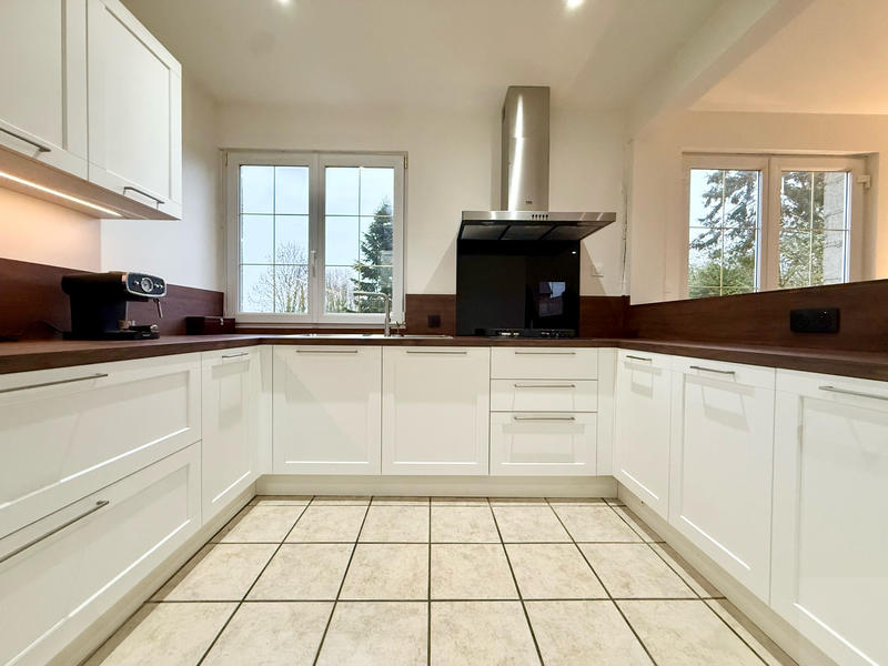 Maison - 163 m² - 6 pièces