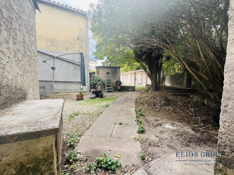 Local commercial - 70 m² - 4 pièces