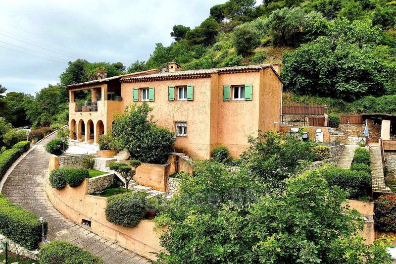 Maison - 194 m² - 4 pièces