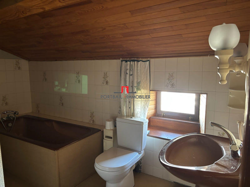 Maison - 137 m² - 6 pièces