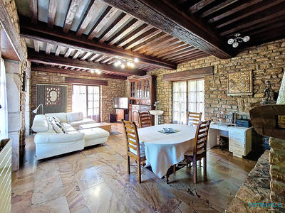 Maison - 195 m² - 7 pièces