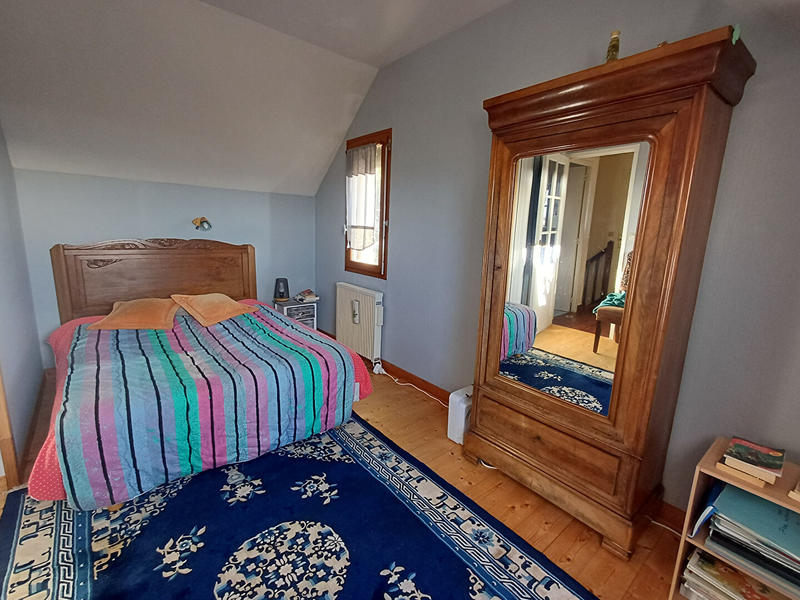 Maison - 167 m² - 9 pièces