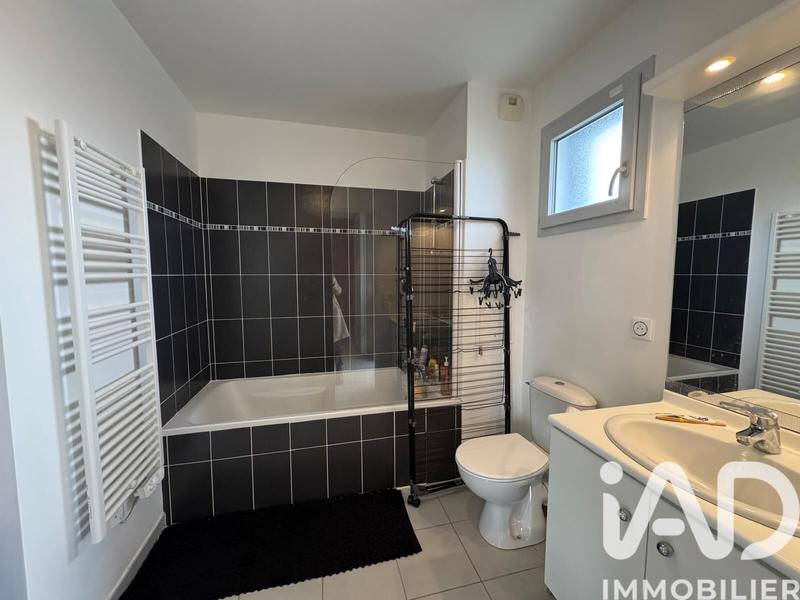 Appartement - 90 m² - 4 pièces