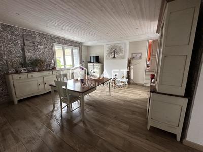 Maison - 128 m² - 5 pièces