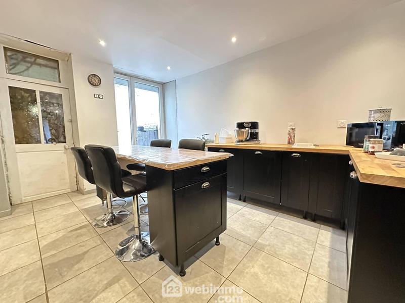 Maison - 144 m² - 5 pièces