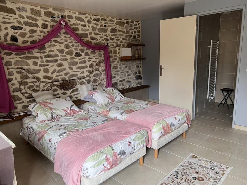 Corps de ferme - 425 m² - 12 pièces