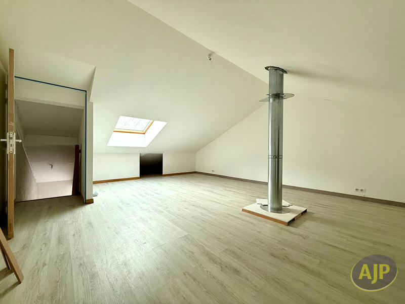 Maison - 84 m² - 4 pièces