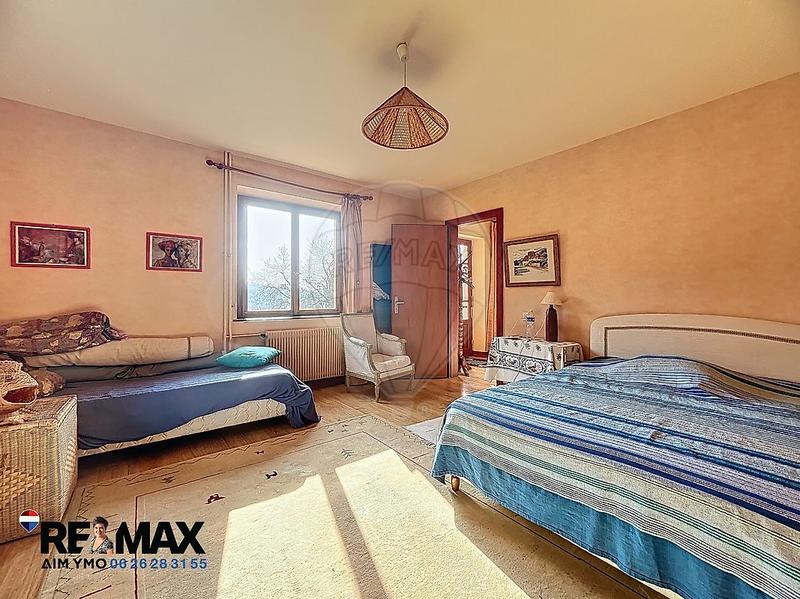 Maison - 164 m² - 7 pièces