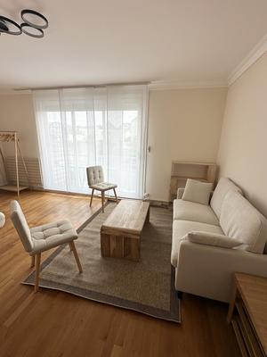 Appartement - 102 m² - 6 pièces