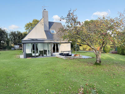 Maison - 107 m² - 7 pièces