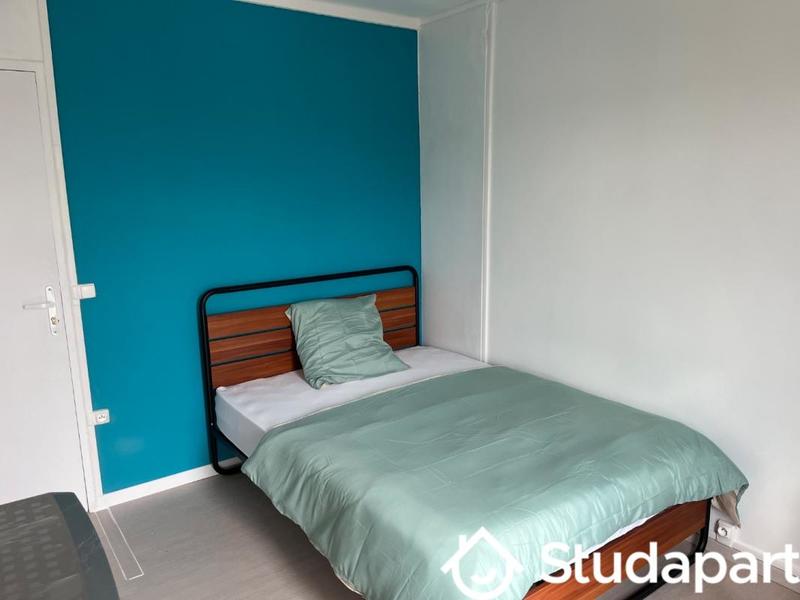 Chambre - 12 m² - 1 pièce